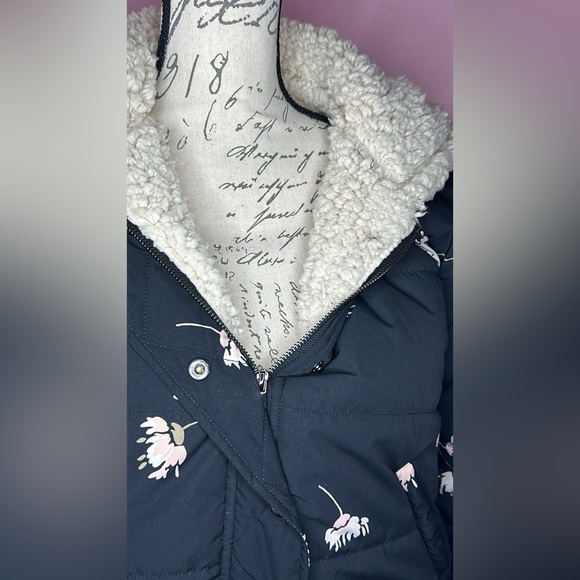 Saltwater Lux Floral Black Puffer Jacket- Sz Medium - Picture 3 of 10